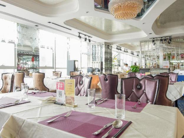 modern classic hotel