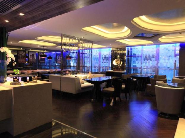 modern classic hotel