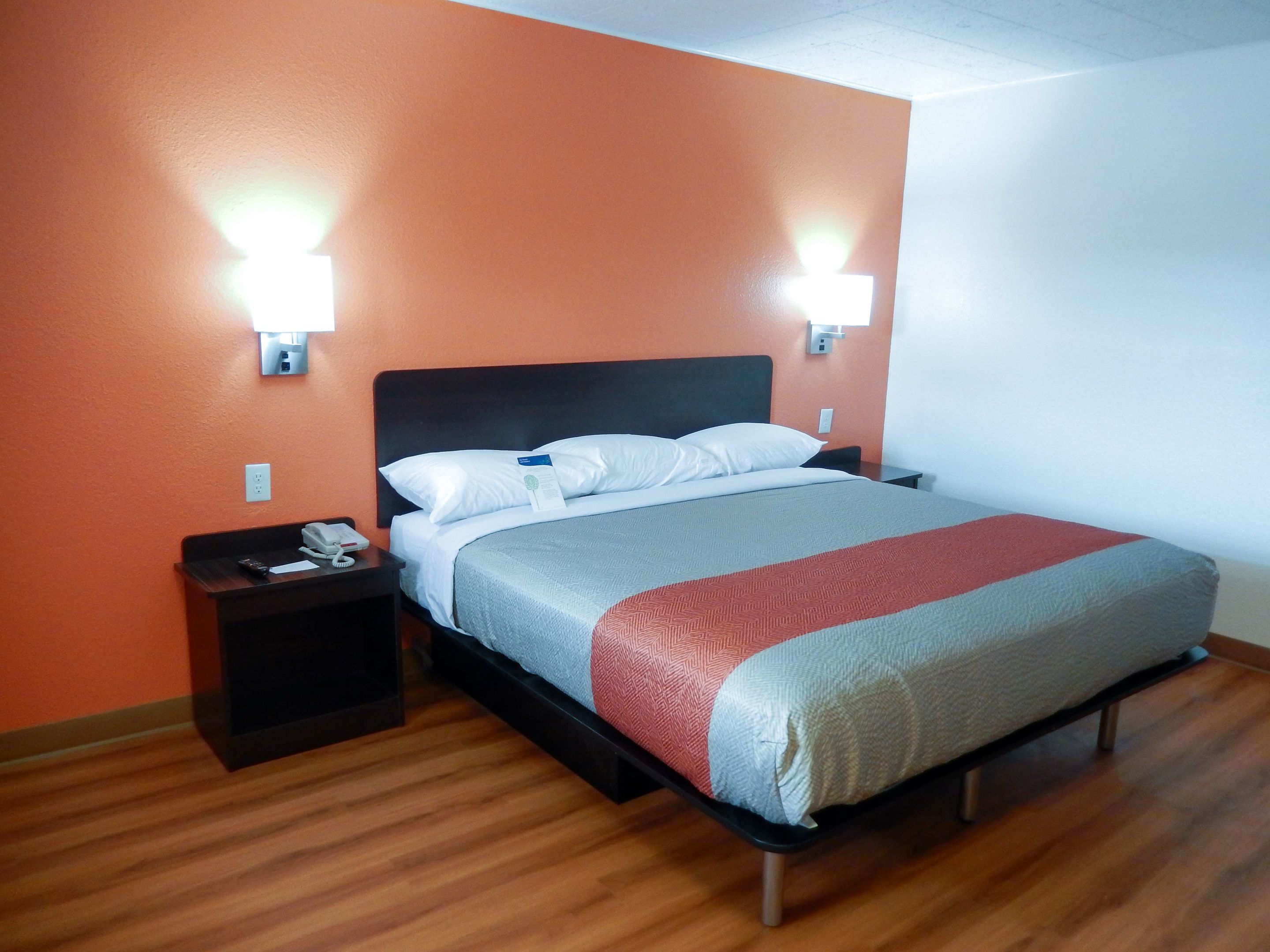 motel 6 sullivan mo