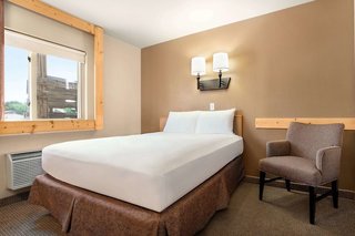 Travelodge By Wyndham Guernsey,Wheatland>>Guernsey,2 star