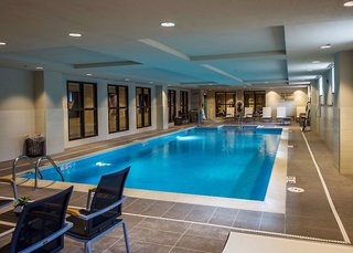 Hampton Inn & Suites Foxborough/Mansfield,Chartley>>Boston,3 star