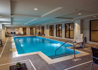 Hampton Inn & Suites Foxborough/Mansfield,Chartley>>Boston,3 star