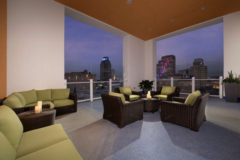 hilton garden inn san antonio downtown riverwalk