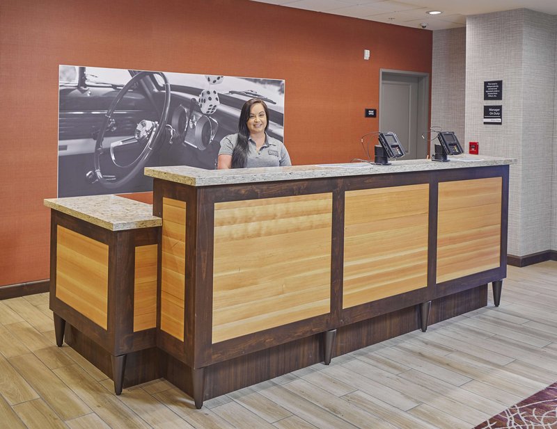 hampton inn and suites roseburg