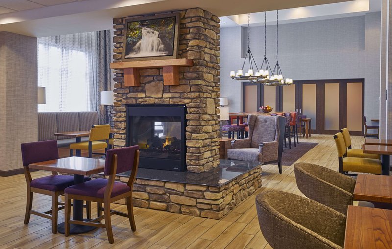 hampton inn and suites roseburg