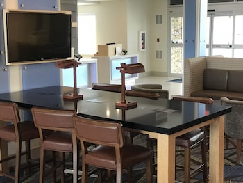 Holiday Inn Express And Suites Hannibal-Medical Center By Ihg,Marion>>Hannibal,3 star