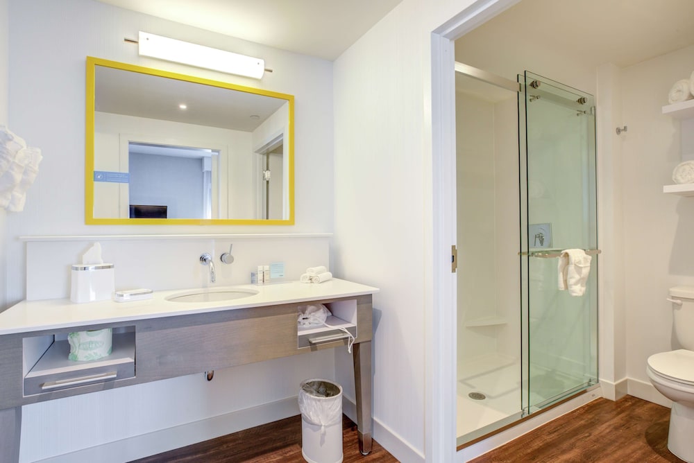 hampton inn and suites boston waltham