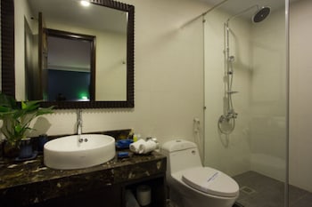 ogallery premier hotel and spa