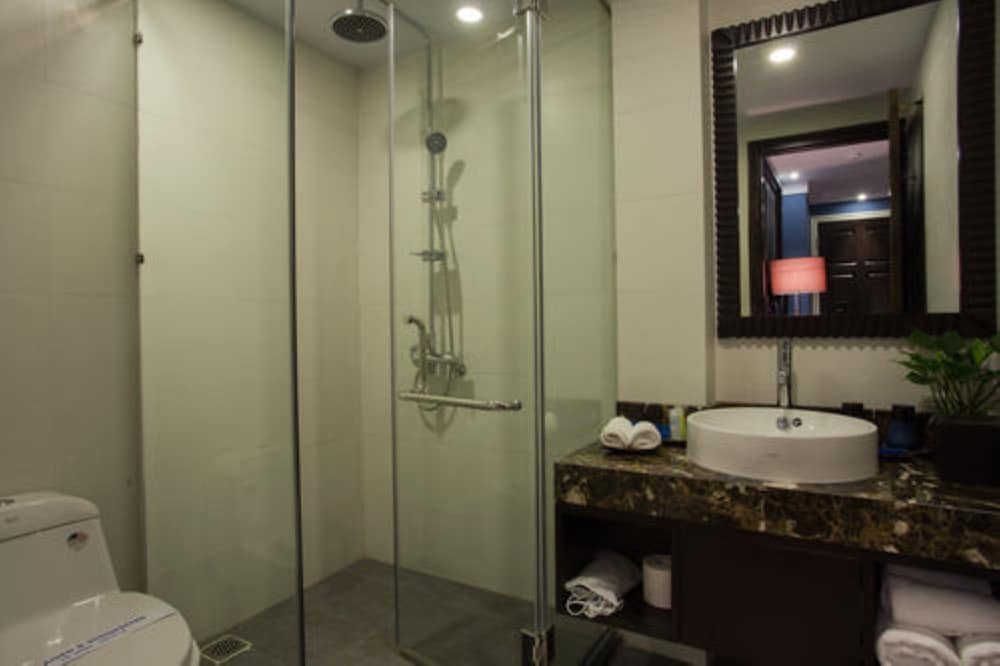 ogallery premier hotel and spa