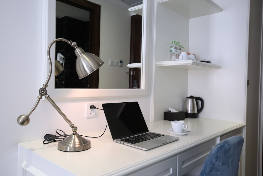 adaline hotel and suite