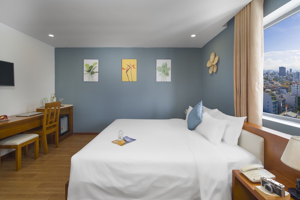 merry land hotel da nang