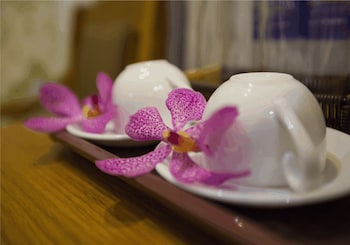 new space hotel airport