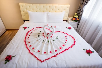 little hanoi deluxe hotel