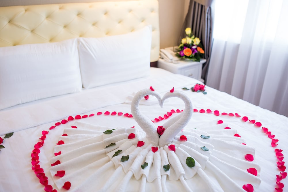 little hanoi deluxe hotel