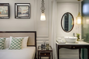 the herriott hotel and suite danang