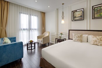 the herriott hotel and suite danang