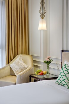 the herriott hotel and suite danang