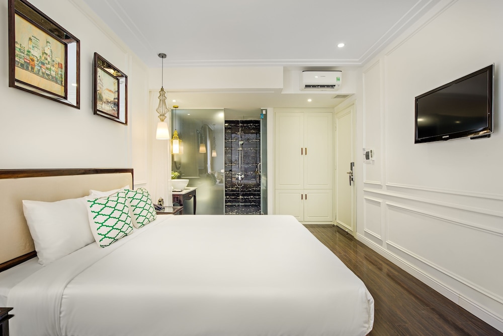 the herriott hotel and suite danang