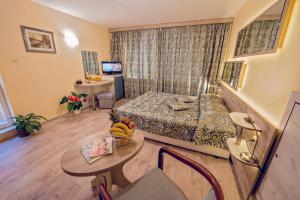 Hotel-Img