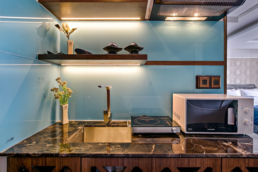 halina hotel and apartment