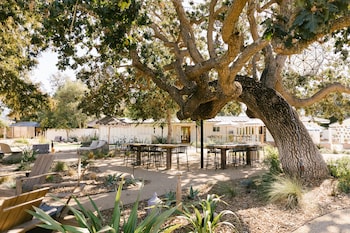 hotel ynez