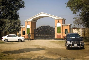 shaira garden resort