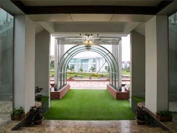 Bcdm Rajendrapur,Gazipur>>Dhaka,5 star
