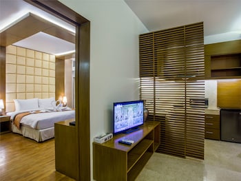 Bcdm Rajendrapur,Gazipur>>Dhaka,5 star