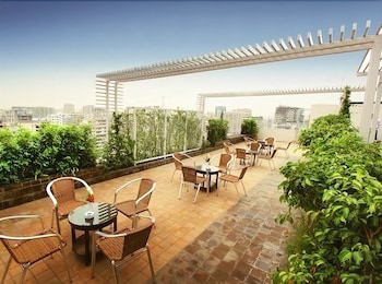 sky city hotel dhaka