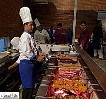 sky city hotel dhaka