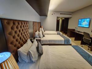 Hotel-Img