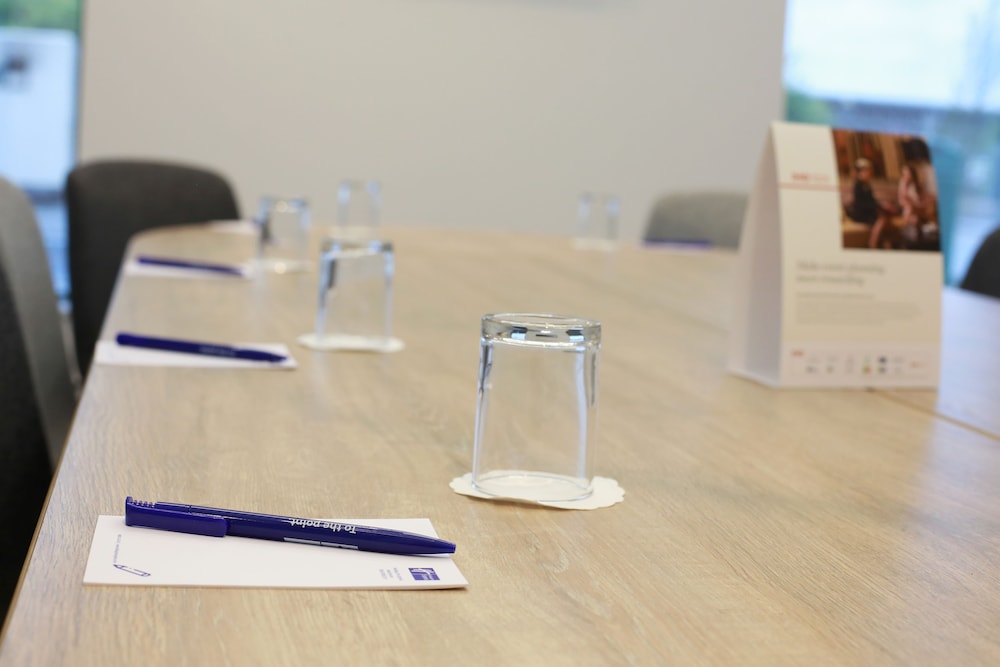 holiday inn express manchester trafford city by ihg