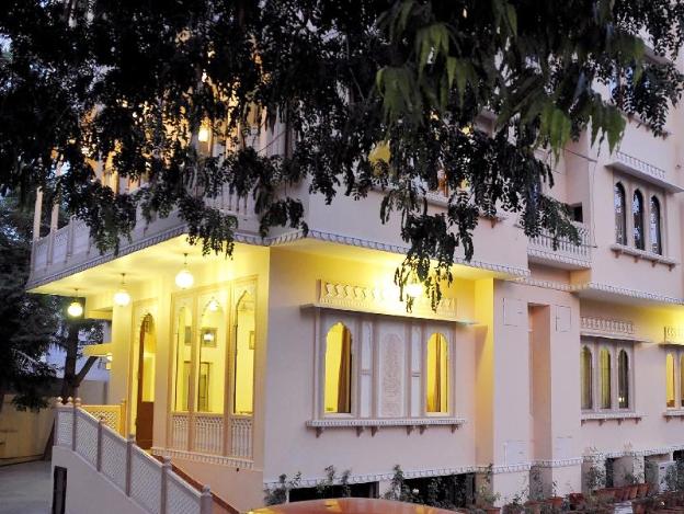 om niwas suite hotel