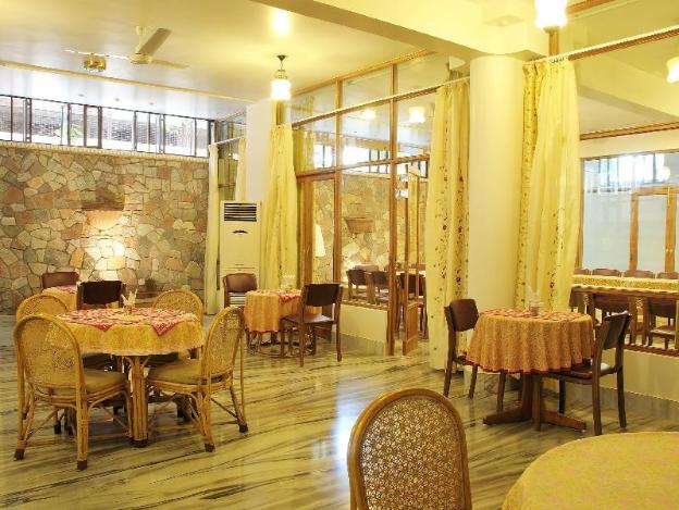 om niwas suite hotel