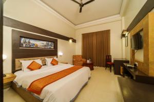 Hotel H R Palace,Rajasthan>>Jaipur,3 star