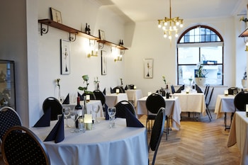 Hotel Phønix Brønderslev,Bronderslev>>Aalborg,3 star