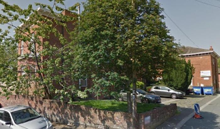 queens guesthouse manchester