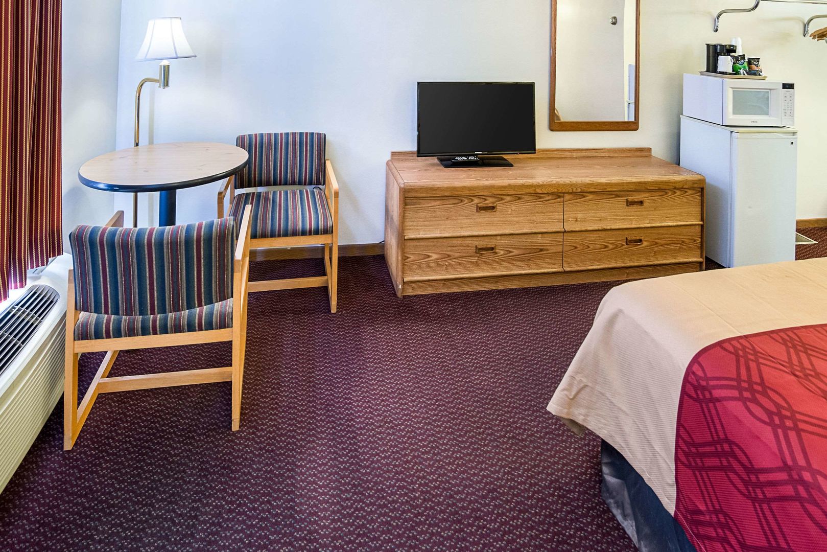 rodeway inn and suites