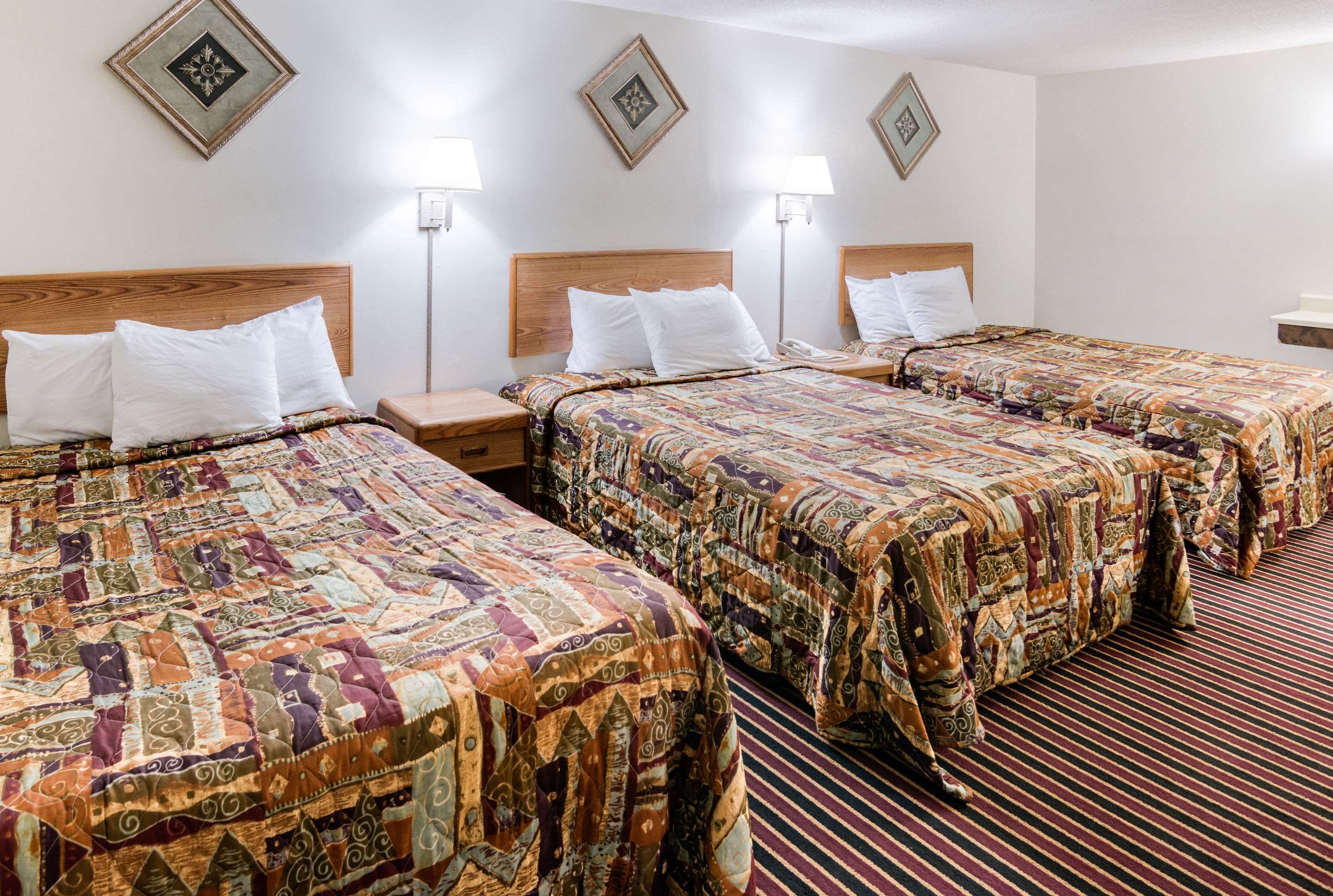 rodeway inn and suites