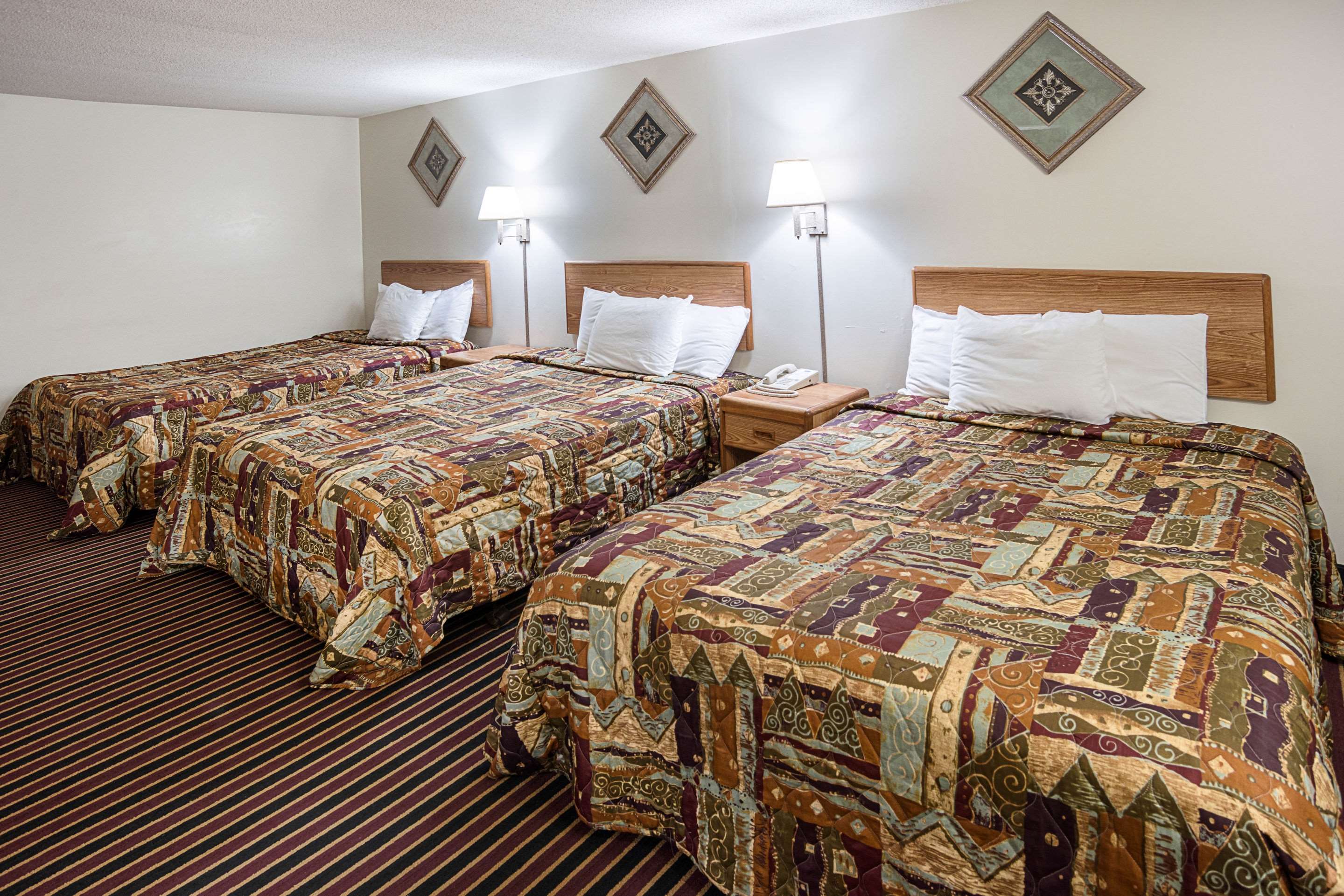 rodeway inn and suites