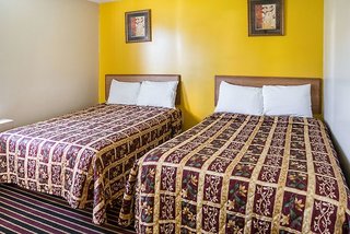 rodeway inn and suites