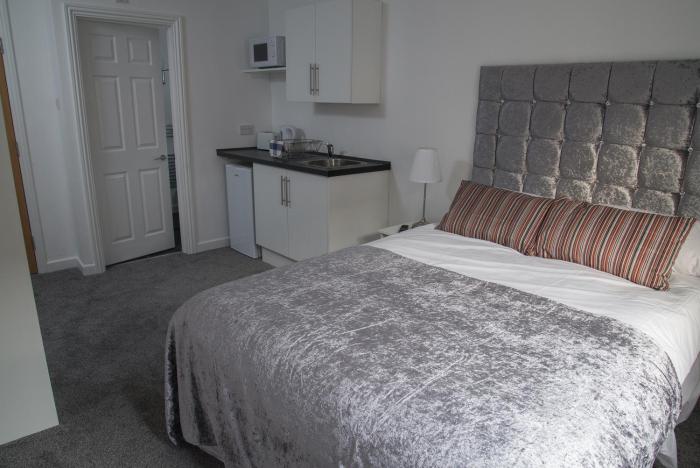 tlk apartments and hotel