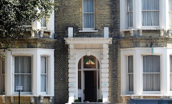 albany hotel