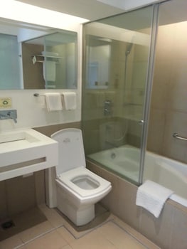 the e hotel makati