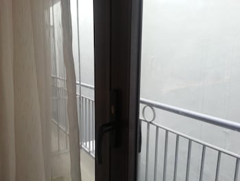 the e hotel makati