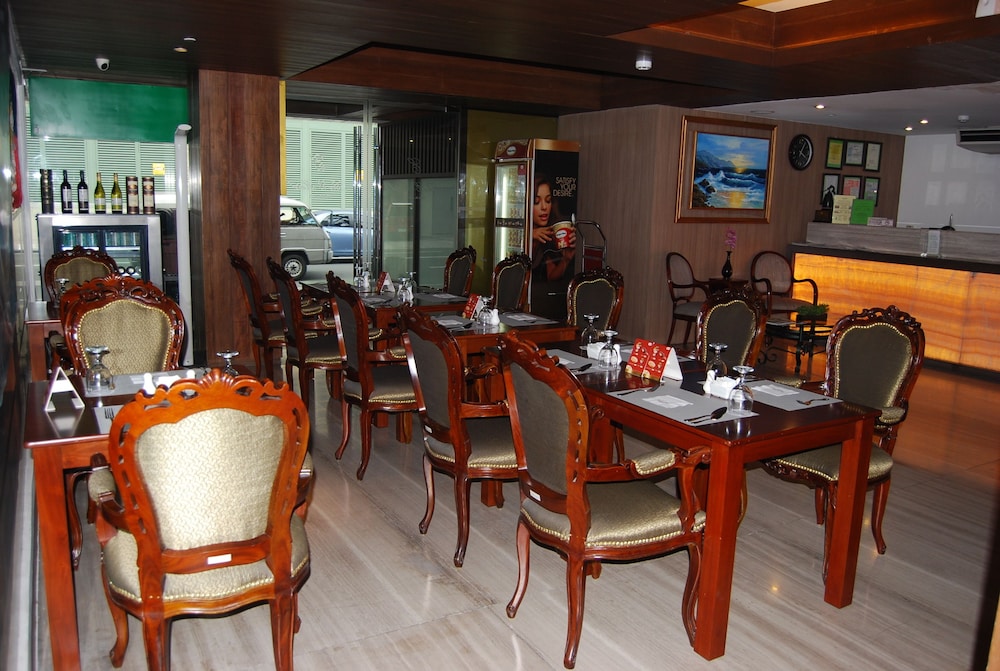 the e hotel makati