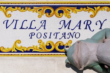 villa mary suites