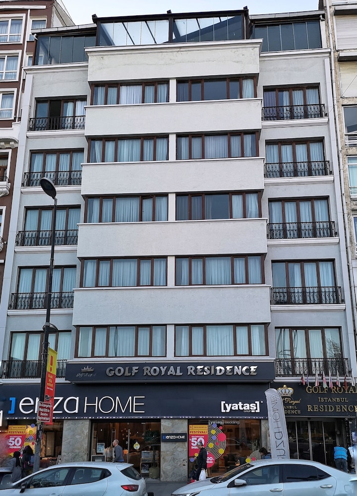 golf royal residence