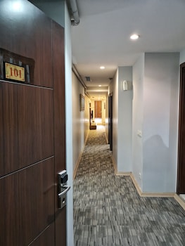 golf royal residence