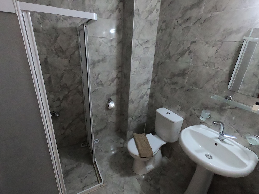 sarihan apart otel